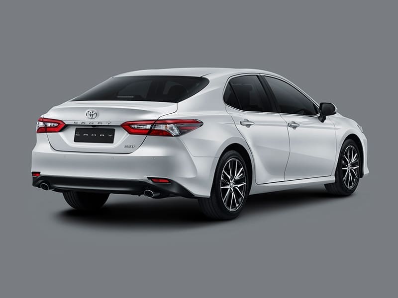 New-Camry-V-Type-Rear