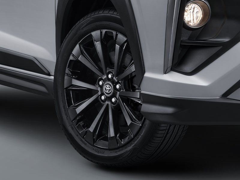 New 17" Black Alloy Wheel