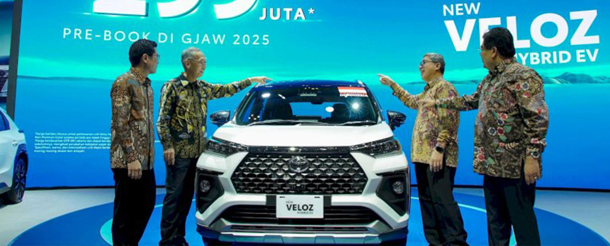 Toyota Luncurkan New Veloz Hybrid EV di GJAW 2025, Perkuat Produksi Lokal dan Ekosistem Kendaraan Listrik Indonesia